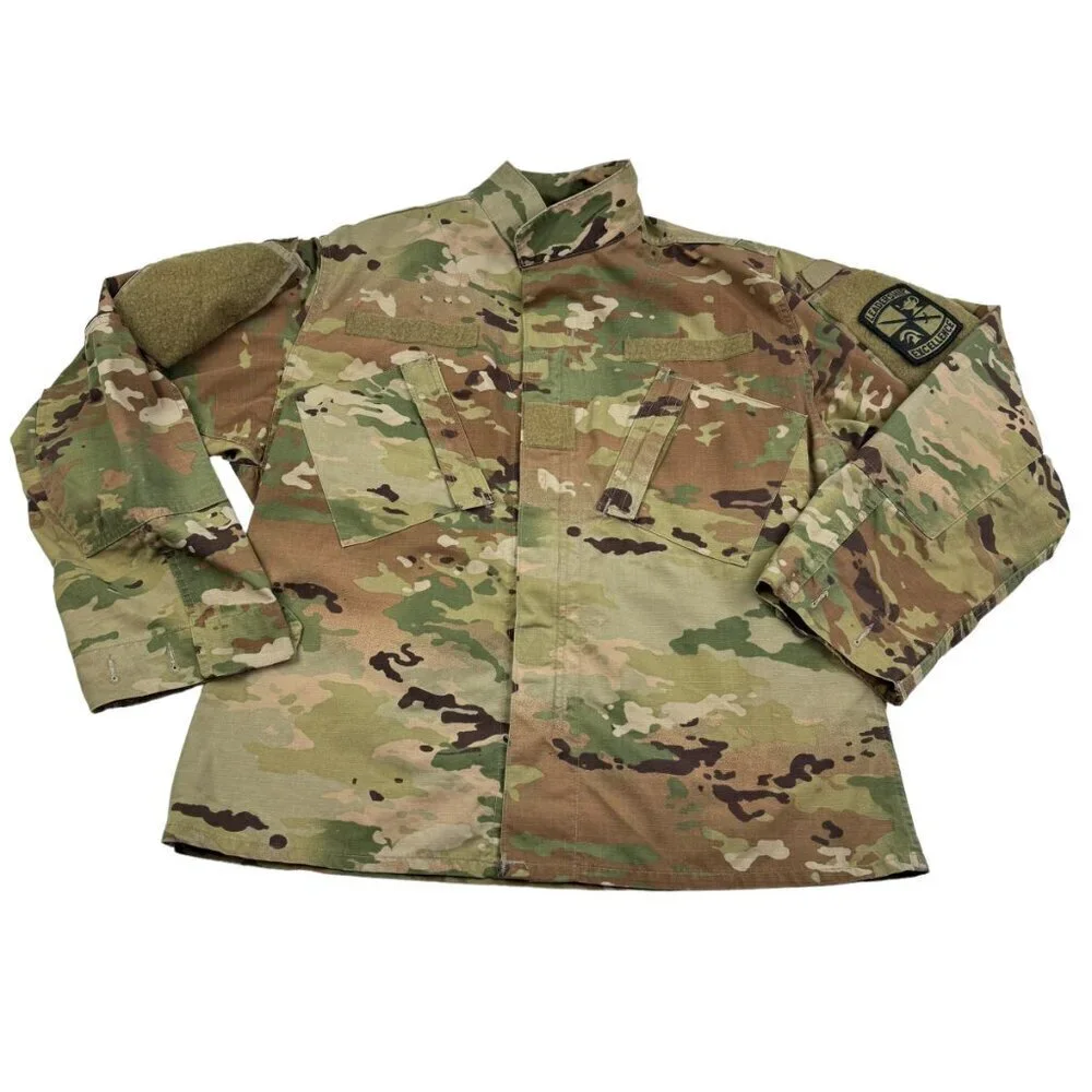 U.S. Army Combat Camo Jacket Unisex Size Medium-Short